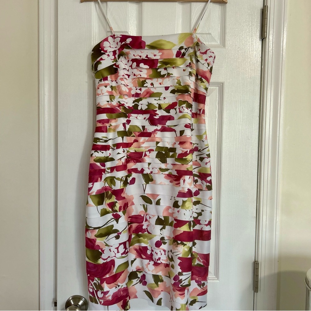 Floral Tiered Dress Sz8 Dress Barn Collection